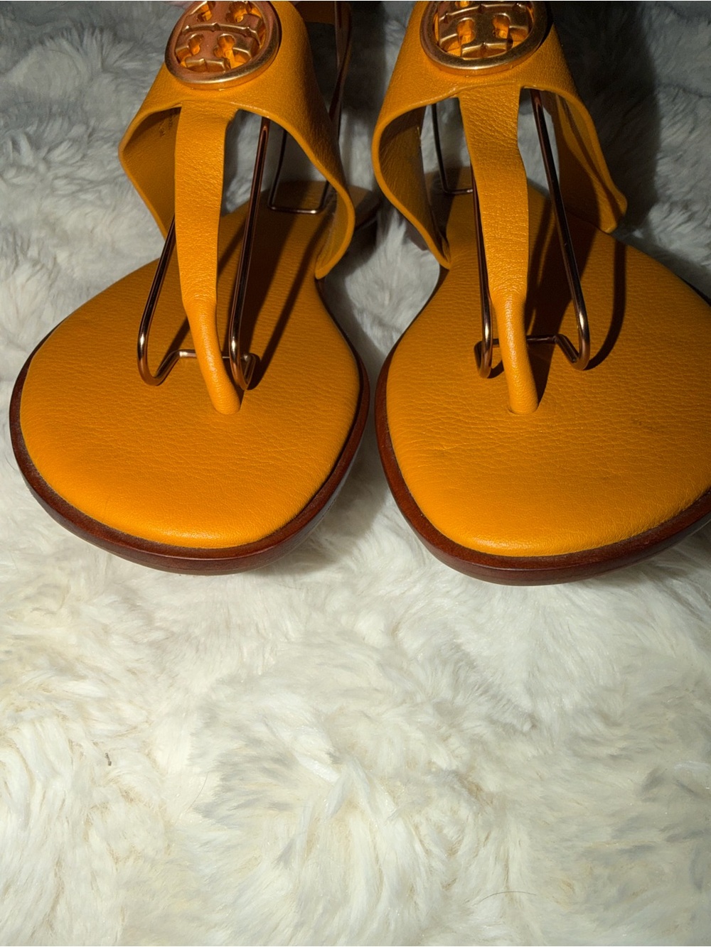 Tory Burch Mustard Leather Logo Thong Sandals - Picture 4 of 9